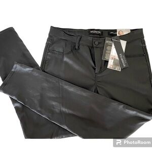 NWT Sound/Style Black Mega Stretch Pants